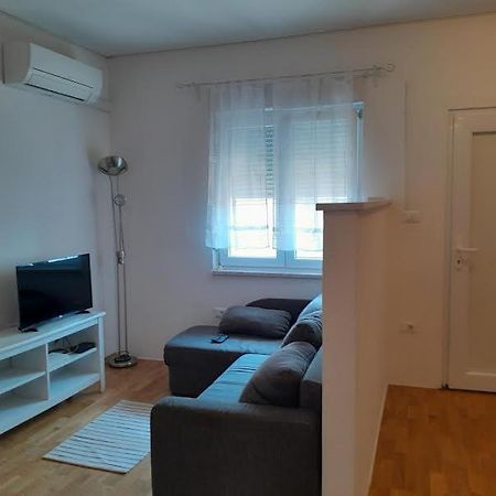 Apartma Pika 2 Nova Gorica Eksteriør billede
